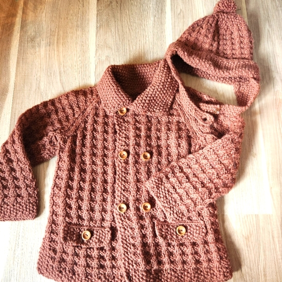 Handmade sweater set - Picture 1 of 4